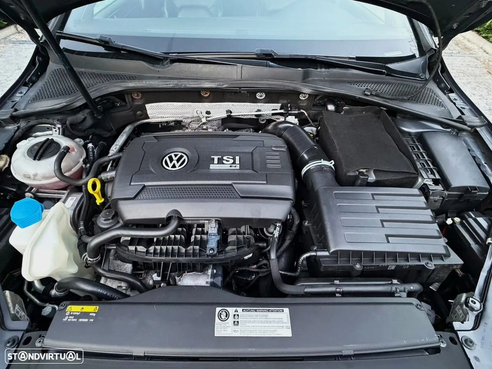 VW Golf R 2.0 TSI OPF 4Motion DSG - 28