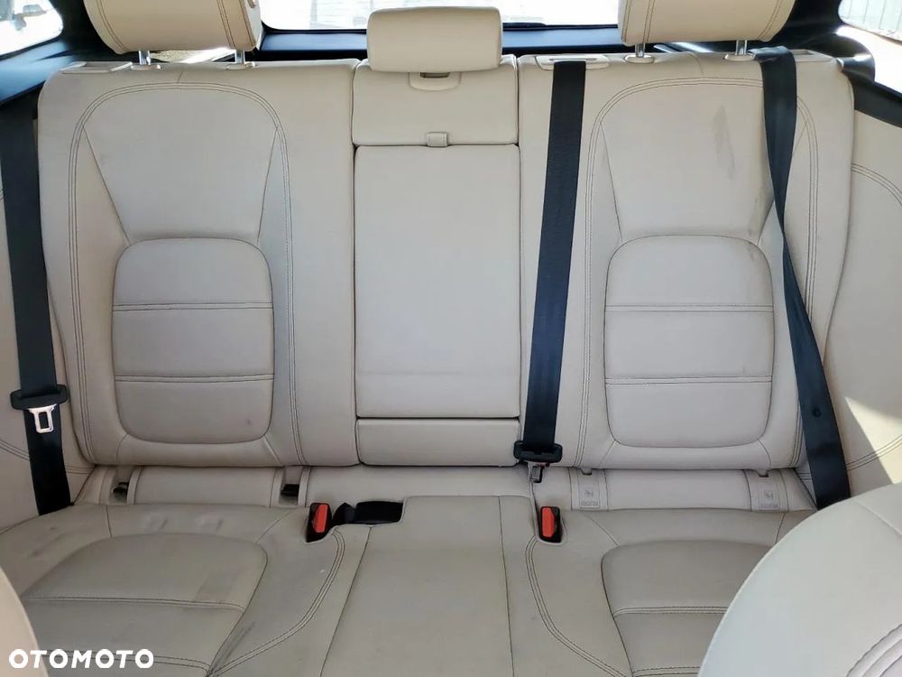 Jaguar F-Pace 2.0 i4P AWD Prestige - 9