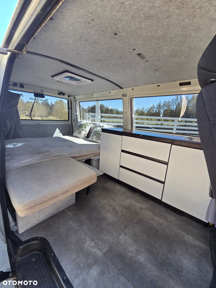 Volkswagen Transporter L - 1