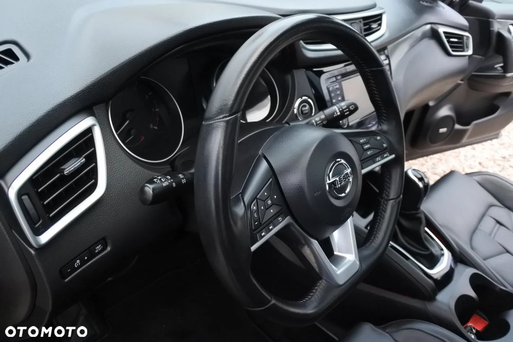 Nissan Qashqai 1.2 DIG-T Xtronic TEKNA+ - 22