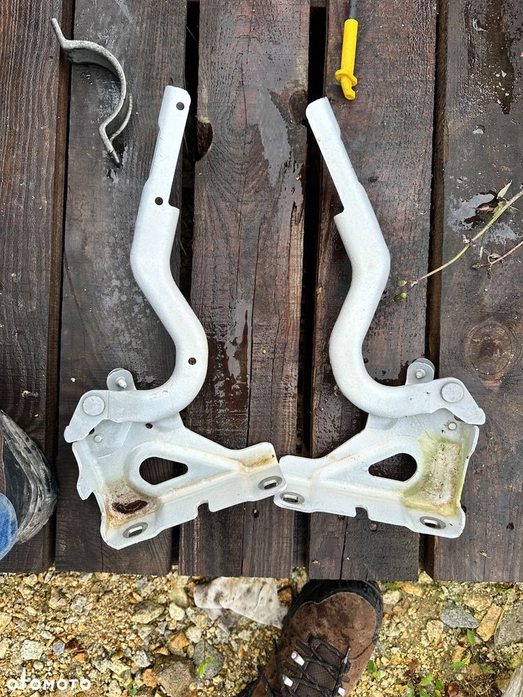 Renault Captur II zawiasy maski - 1