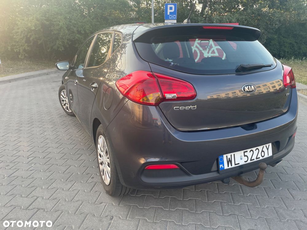 Kia Ceed 1.6 CRDi 115 ISG Vision - 4