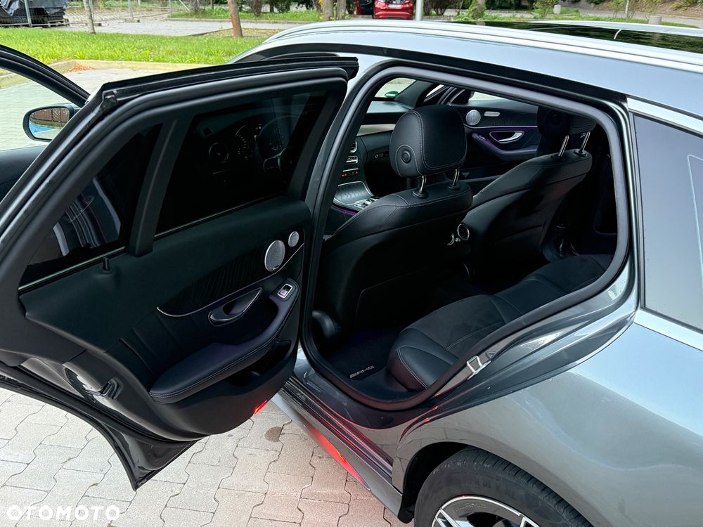 Mercedes-Benz Klasa C 300 d 4MATIC 9G-TRONIC - 8