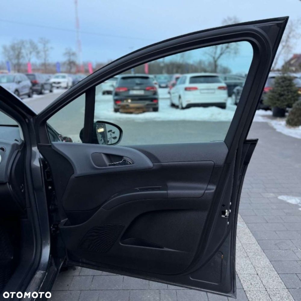Opel Meriva - 27