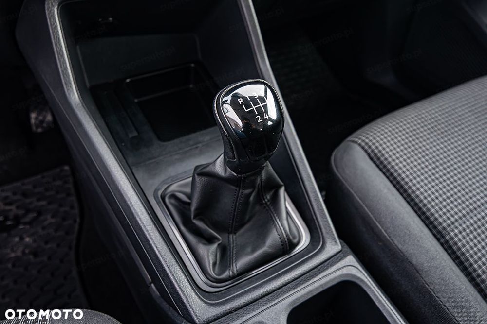 Volkswagen Caddy - 23