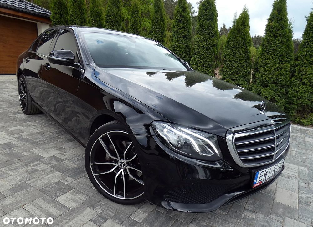 Mercedes-Benz Klasa E 220 d 4-Matic Business Edition 9G-TRONIC - 23