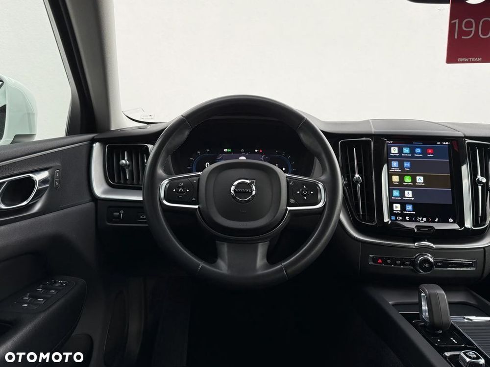Volvo XC 60 B4 B Momentum Pro - 11