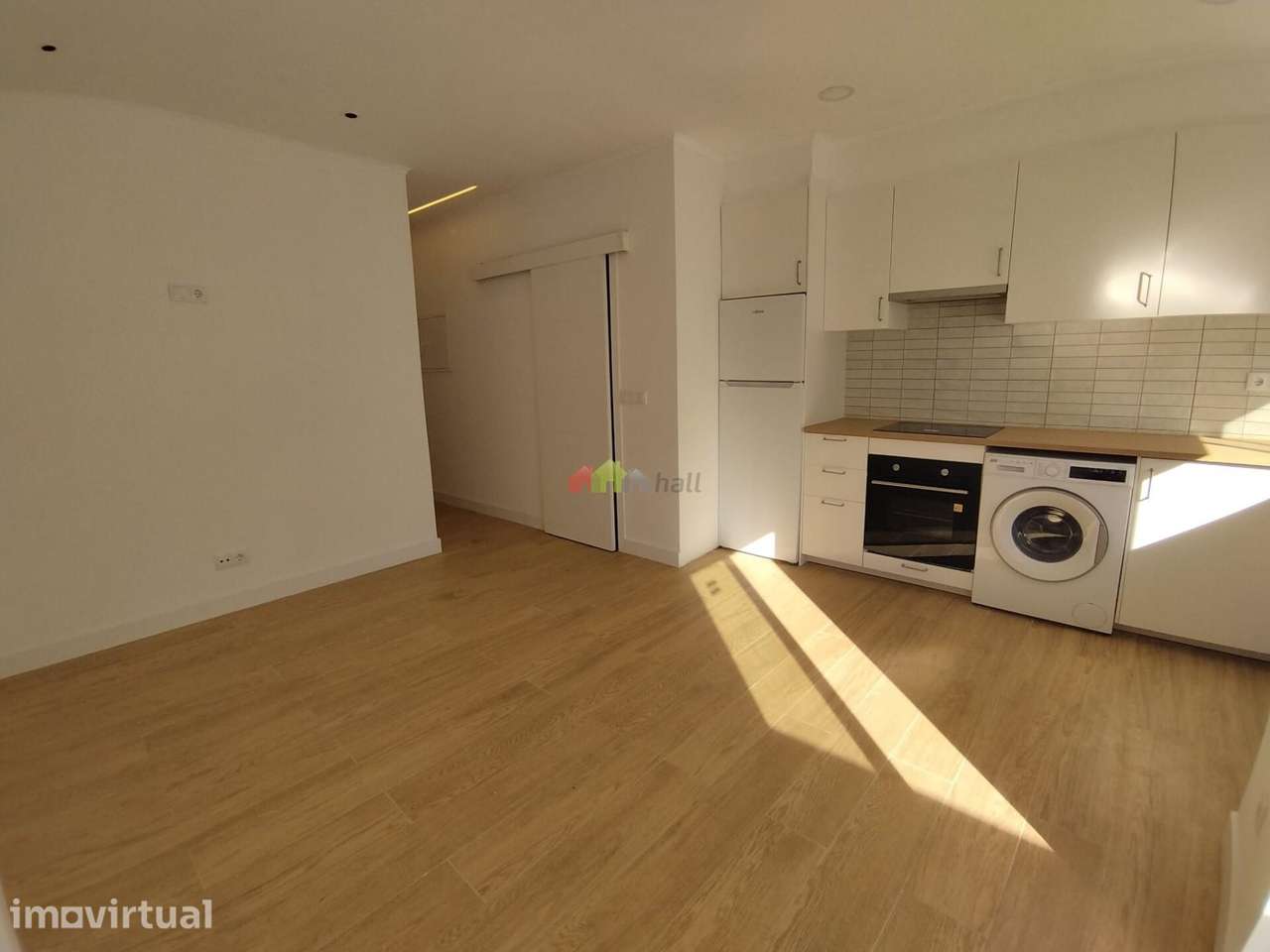 ApartamentoT1+1 Baixa Banheira - Grande imagem: 2/24