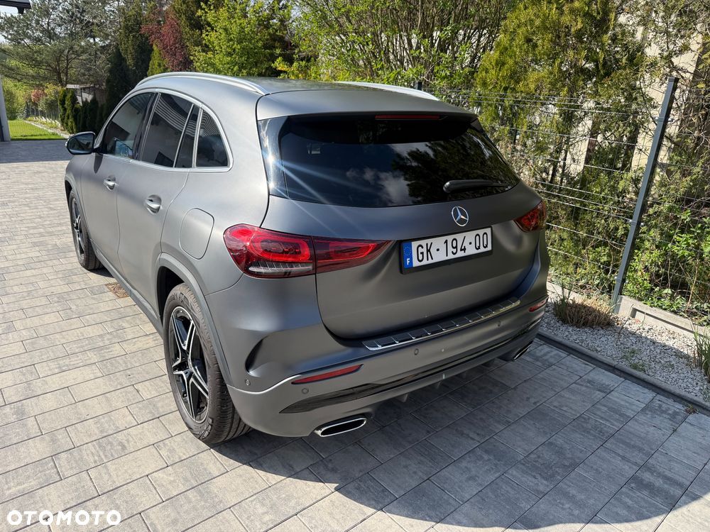 Mercedes-Benz GLA 200 d AMG Line - 4