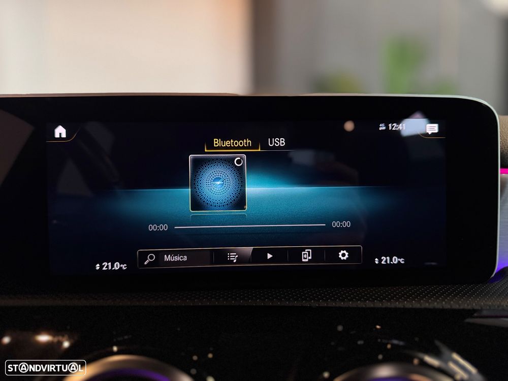 Mercedes-Benz A 35 AMG Limousine 4Matic - 33