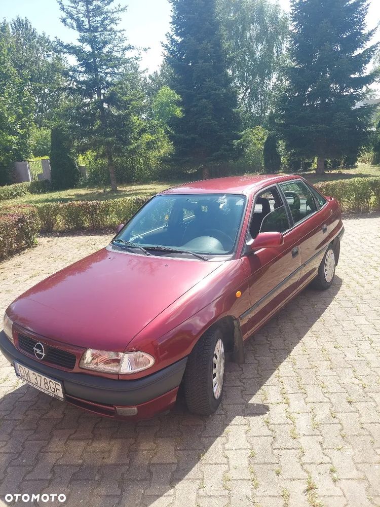 Opel Astra 1.6 16v 100 - 1