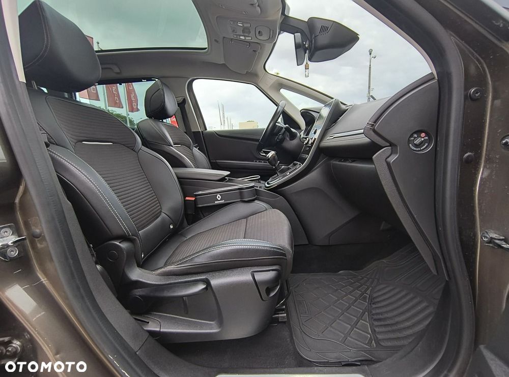 Renault Grand Scenic ENERGY TCe 130 INTENS - 27