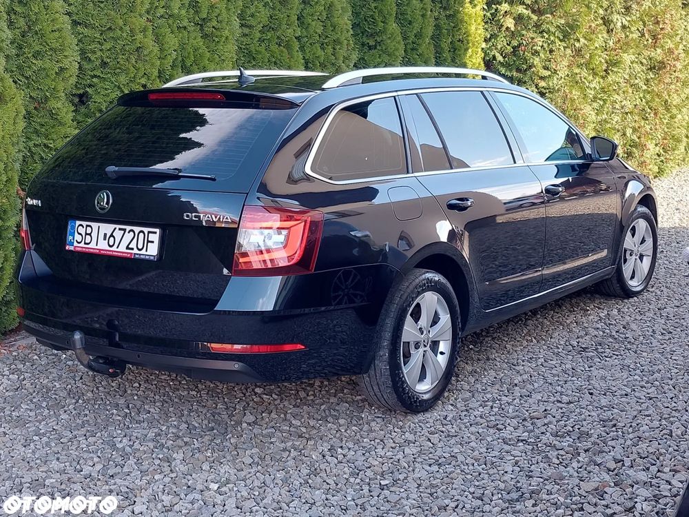 Skoda Octavia 2.0 TDI Elegance DSG - 3