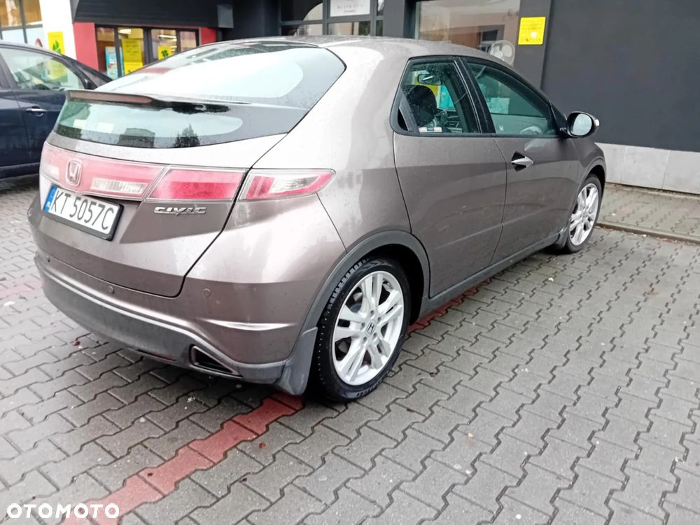 Honda Civic 1.8 Base - 3