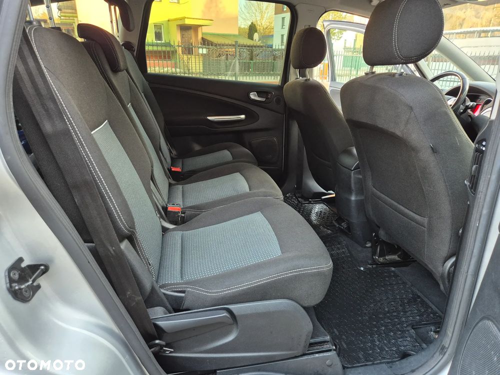 Ford S-Max 2.0 TDCi DPF Ambiente - 15