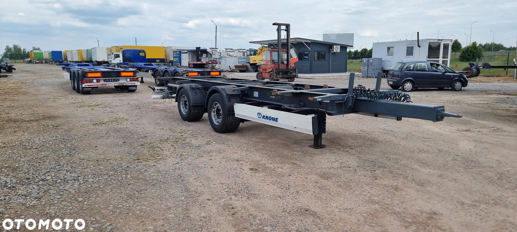 Krone 23.500zł netto GÓRNY ZACZEP TANDEM BDF 7.45-7.80m KRONE DHL/DACHSER/DPD 2016ROK OPONY R19.5 HAMULCE TARCZOWE SAF MOŻLIWOŚĆ TRANSPORTU - 1