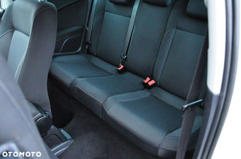 Volkswagen Polo - 24