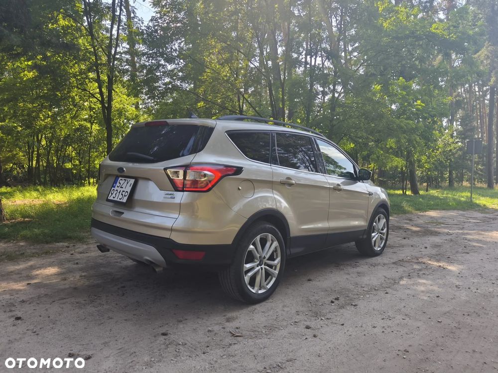Ford Kuga - 9
