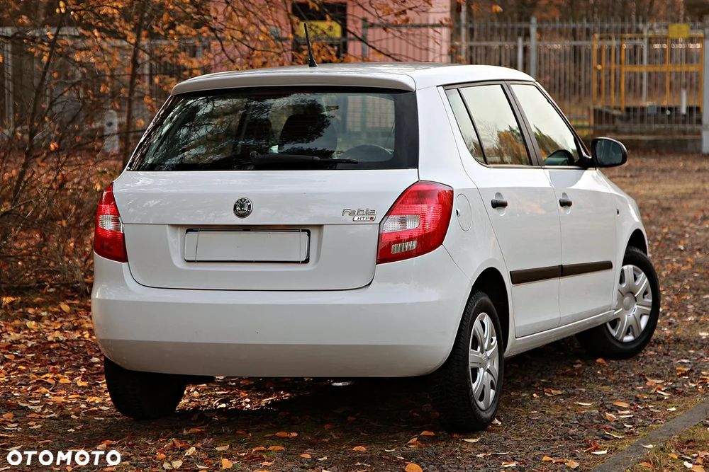 Skoda Fabia 1.2 TSI Active - 3