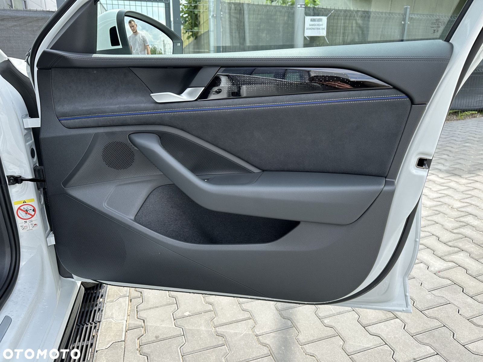 Volkswagen Passat - 22