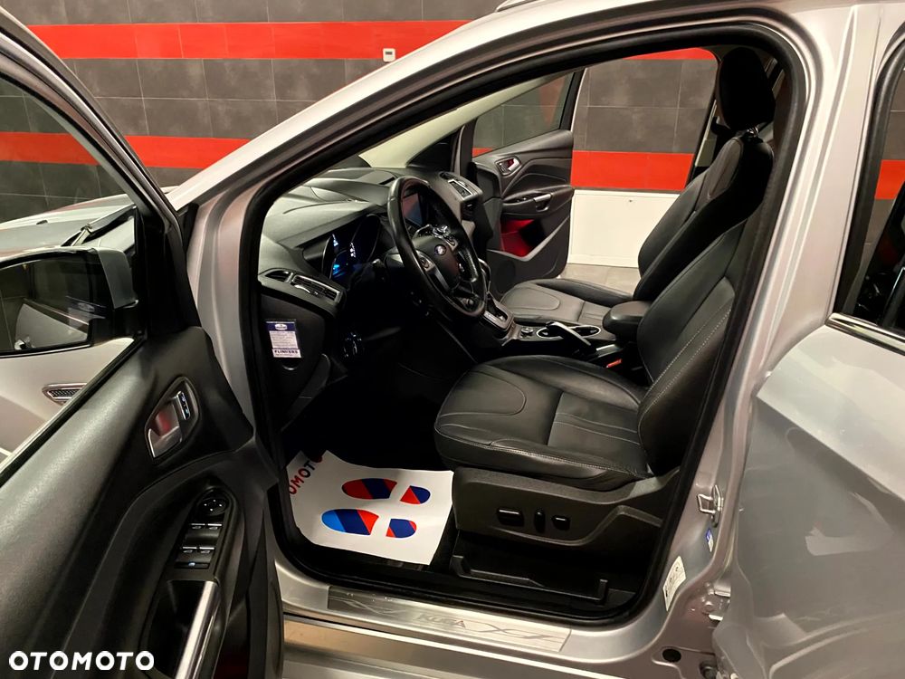 Ford Kuga 2.0 TDCi 4x4 Titanium - 14