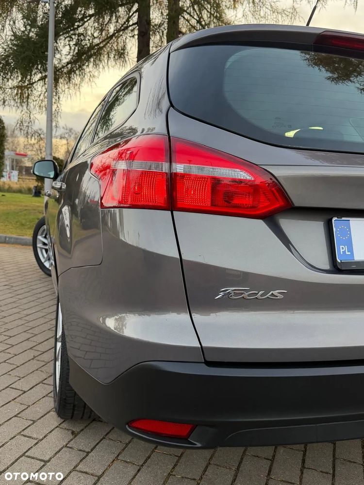 Ford Focus 1.0 EcoBoost Titanium - 28