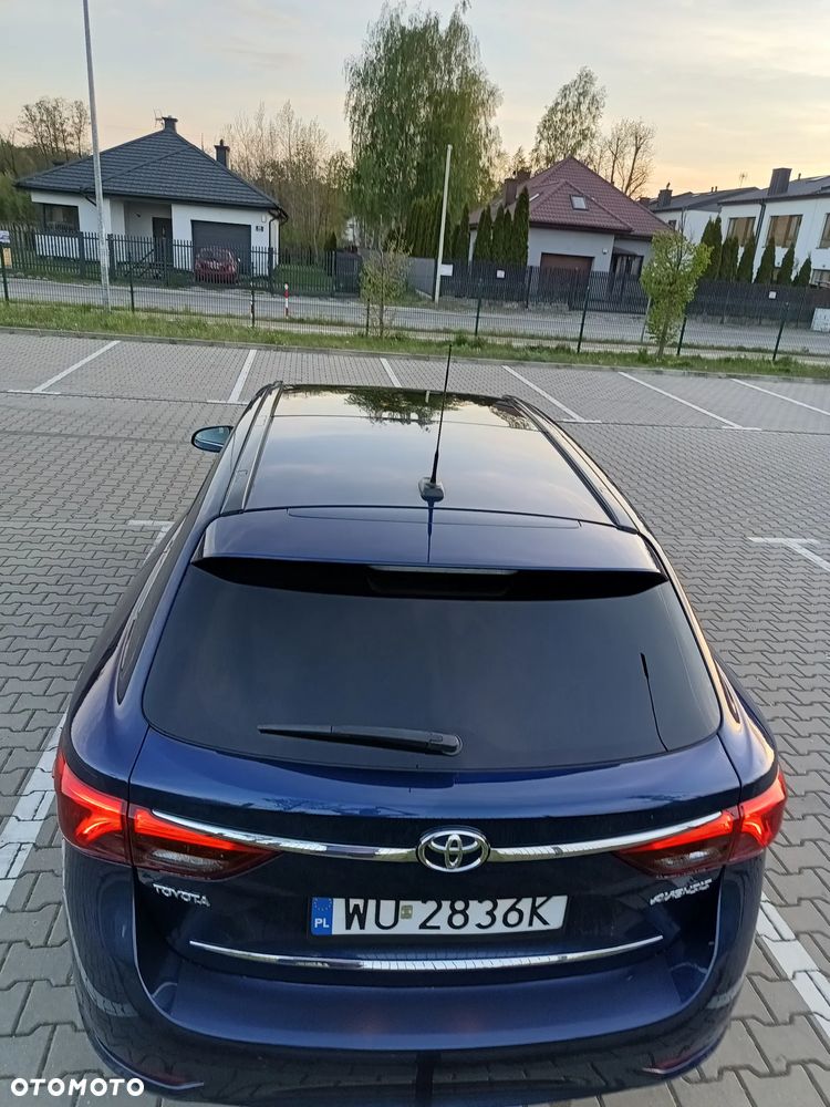 Toyota Avensis 2.0 Prestige MS - 6