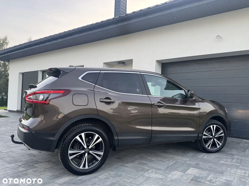 Nissan Qashqai 1.3 DIG-T N-Connecta - 38