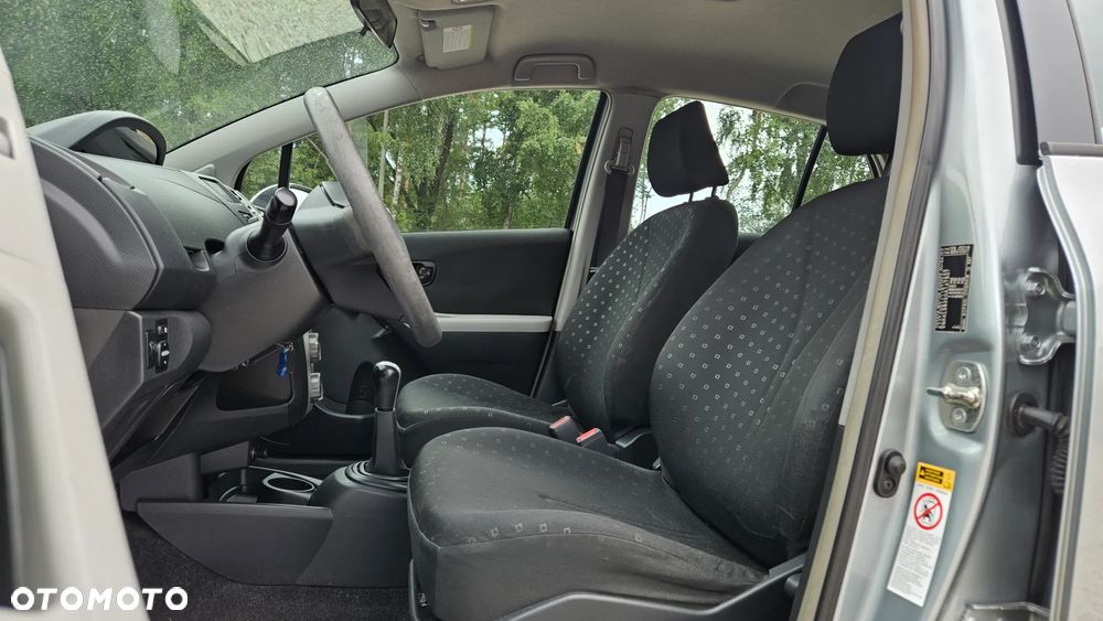 Toyota Yaris 1.3 VVT-i Cool - 18