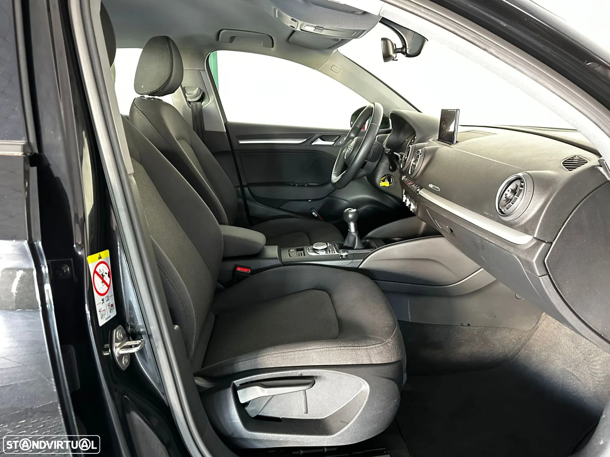 Audi A3 Limousine 30 TFSI design - 26