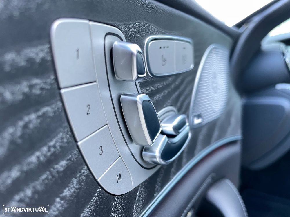 Mercedes-Benz CLS 300 d AMG Line - 23