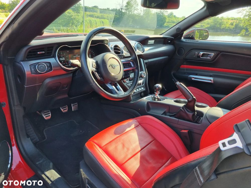 Ford Mustang - 20