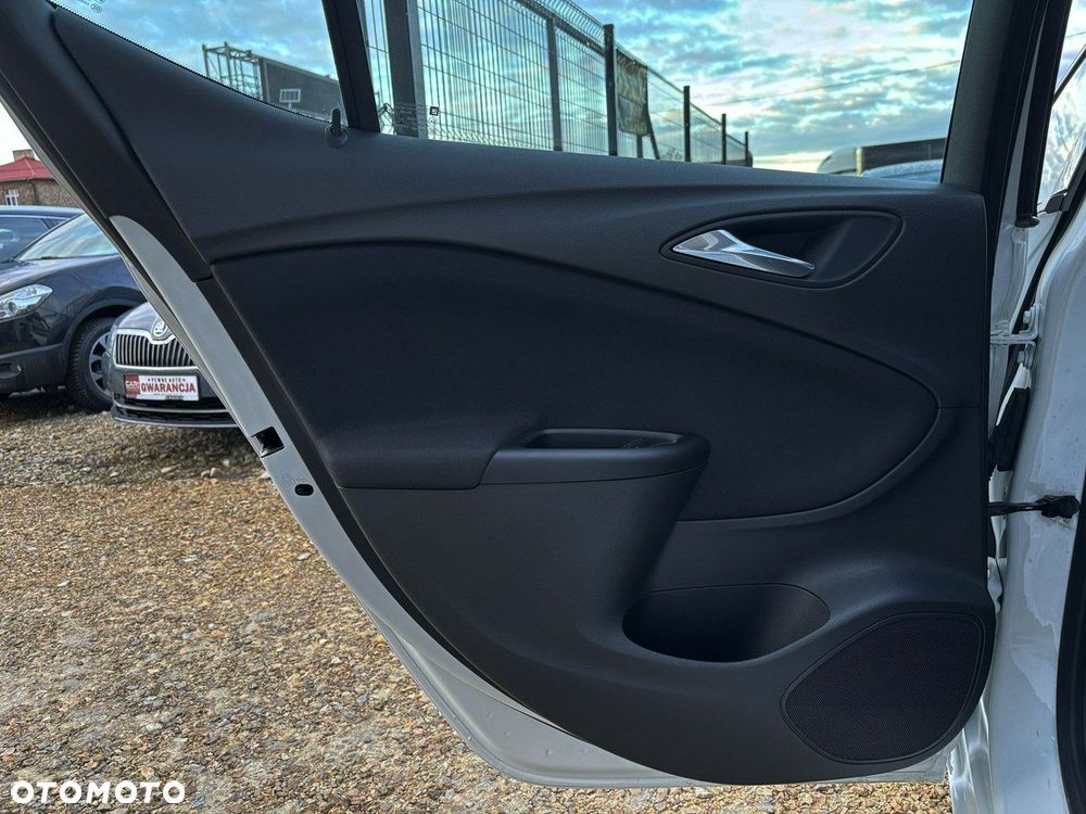 Opel Astra 1.4 T Dynamic - 21