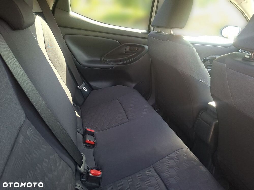 Toyota Yaris Hybrid 1.5 Style - 8