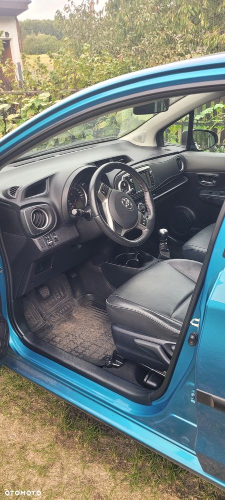 Toyota Yaris 1.33 Premium - 9