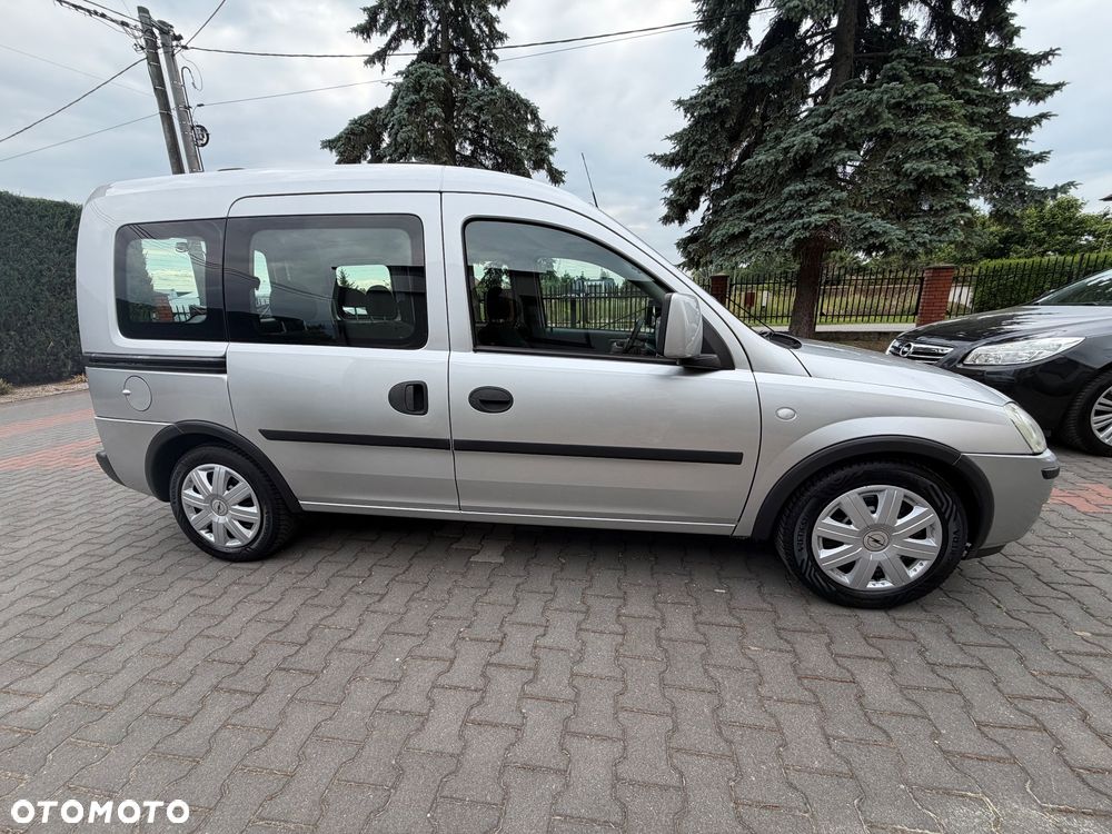 Opel Combo Tour Color Edition - 16
