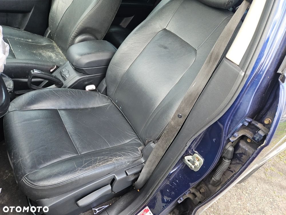Chevrolet Captiva C100 2,4 benzyna 100kW 136KM 2007r lak. 47U skóry hak - 5