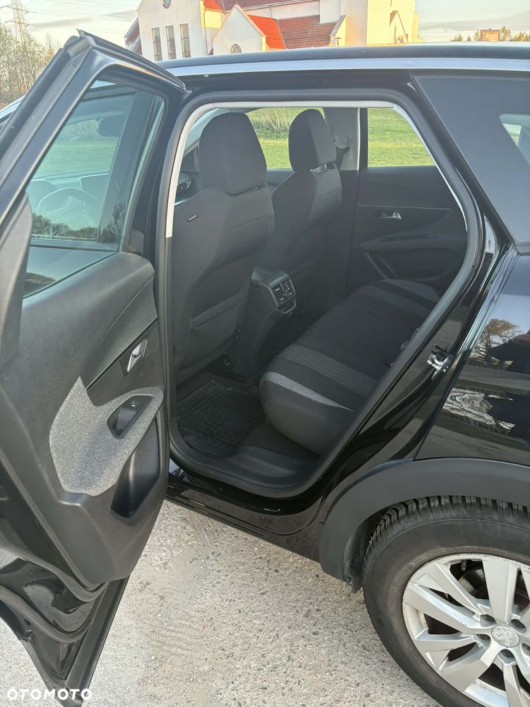 Peugeot 3008 1.6 BlueHDi Style S&S - 9