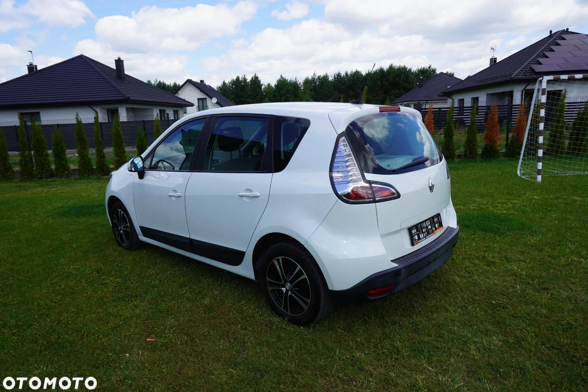 Renault Scenic 1.6 16V 110 TomTom Edition - 32