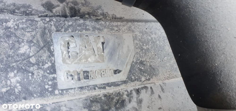 Caterpillar 730 - 10