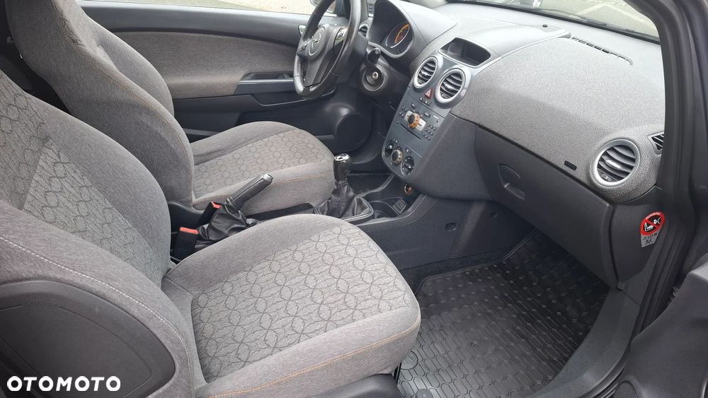 Opel Corsa - 10