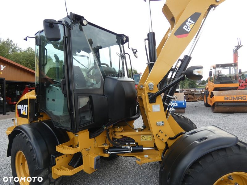 Caterpillar CAT 908M z Niemiec / Tylko 2.855mtg serwisowany / - 38