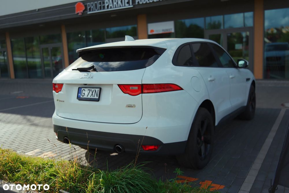 Jaguar F-Pace 35t AWD Prestige - 9
