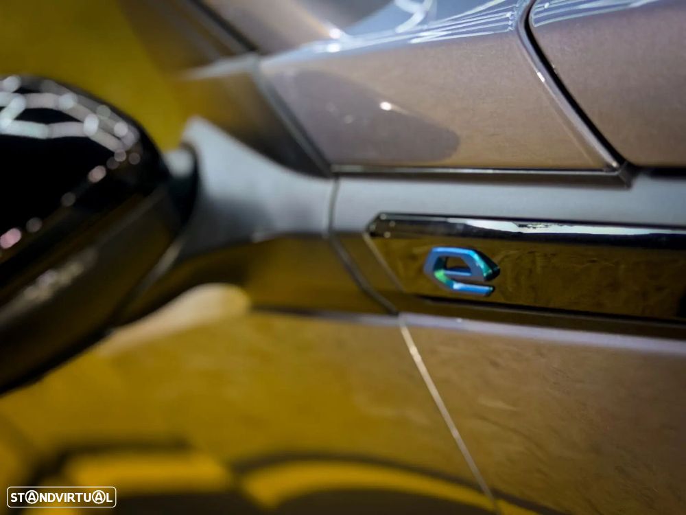 Peugeot e-2008 54 kWh Allure - 21