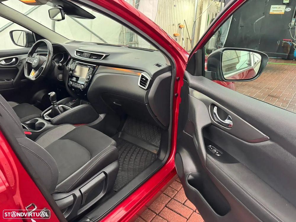 Nissan Qashqai 1.2 DIG-T N-Connecta - 25