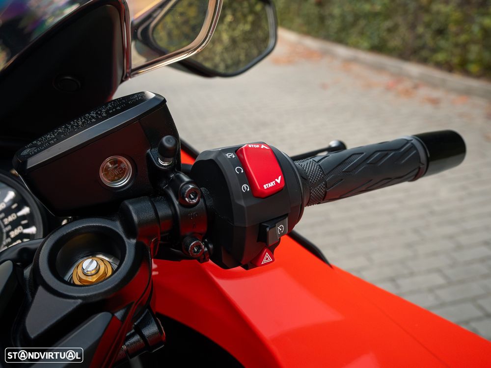 Suzuki Hayabusa Edição 25 Anos - 18