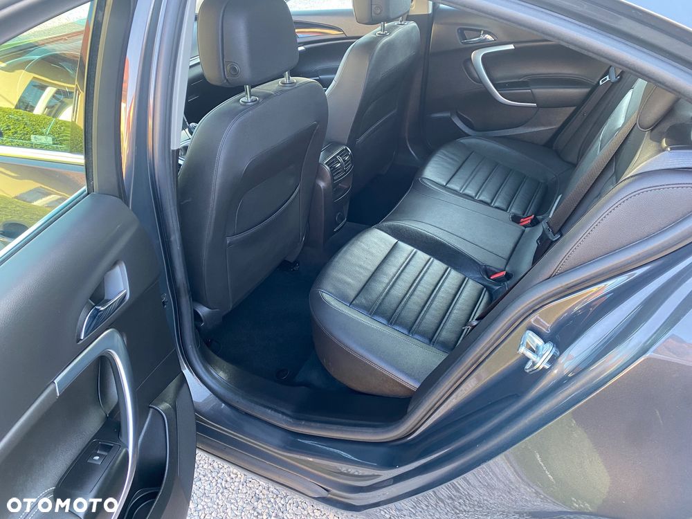 Opel Insignia 1.4 T Cosmo S&S - 17