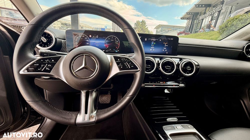 Mercedes-Benz A 180 - 31