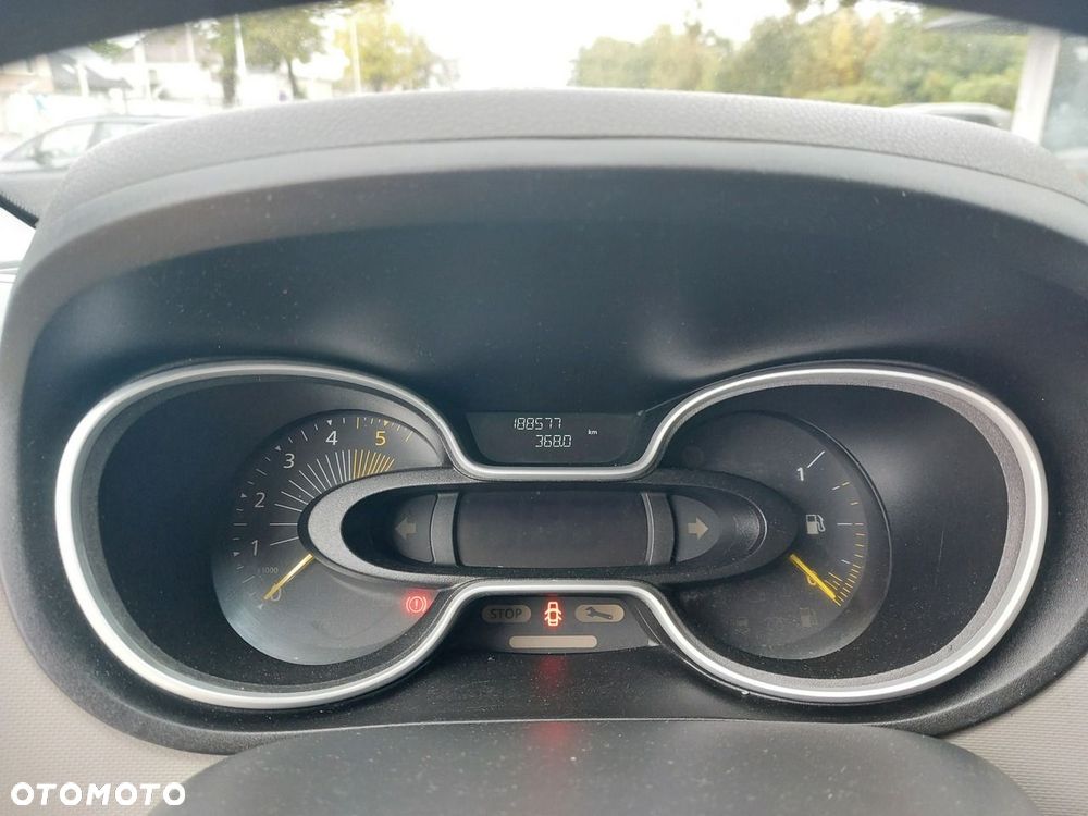 Renault Trafic - 21