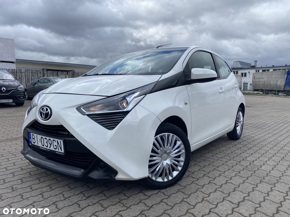 Toyota Aygo 1.0 VVT-i Color Edition - 1